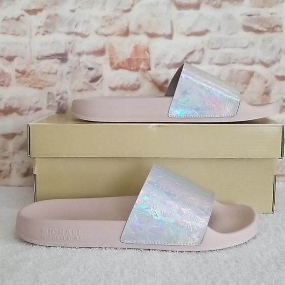 New Michael Kors Gilmore Slide Sandals - Picture 3 of 8